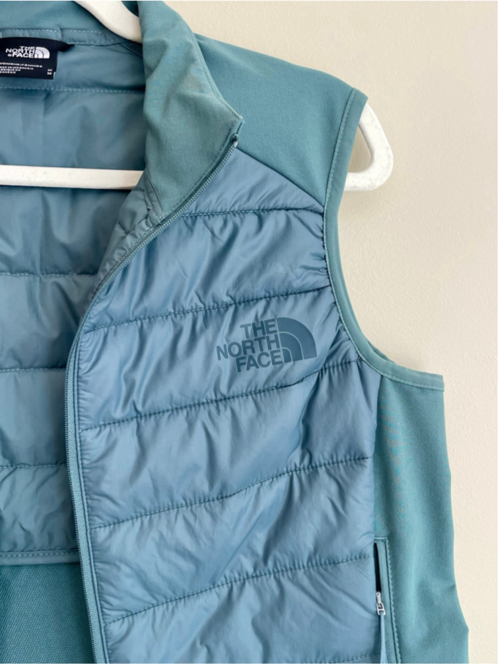The North Face Women Vest Medium Teal Blue WindWall Quilted Full Zip - Picture 3 of 4